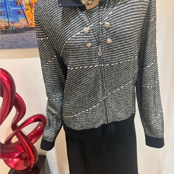 St. John Jackets & Blazers - St. John silver metallic Zip-Up  skirt suit Jacket Buttons 14 L paillettes